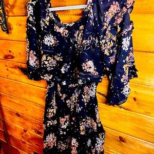 VICI Off shoulder ruffle dress
